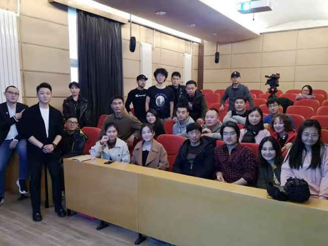 合肥信息学院新媒体艺术系教师杭航参观学习中国京剧&ldquo;像音像&rdquo;工程